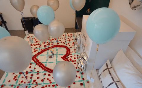 Shore Amora Romance Setup (Bed & Bath Tub Decoration)