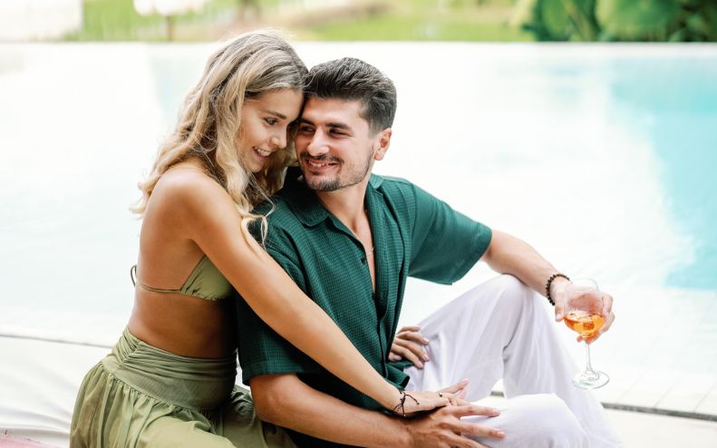 The Essentials Package ( Couple Photoshoot )