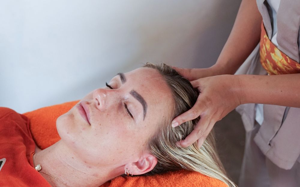 Surfside Bliss-Four Hand Retreat (80 Minutes)