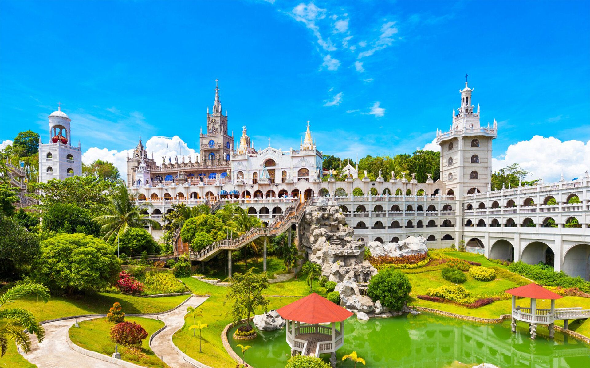 SIMALA VISIT - CAR FOR 3 PERSONS - Quest Hotel and Conference Center, Cebu