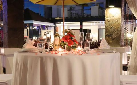 ROMANTIC DINNER SET UP AT GAZEBO
