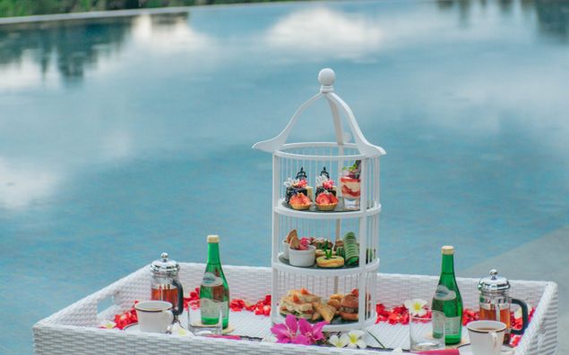 Floating High Tea Experience - Couple