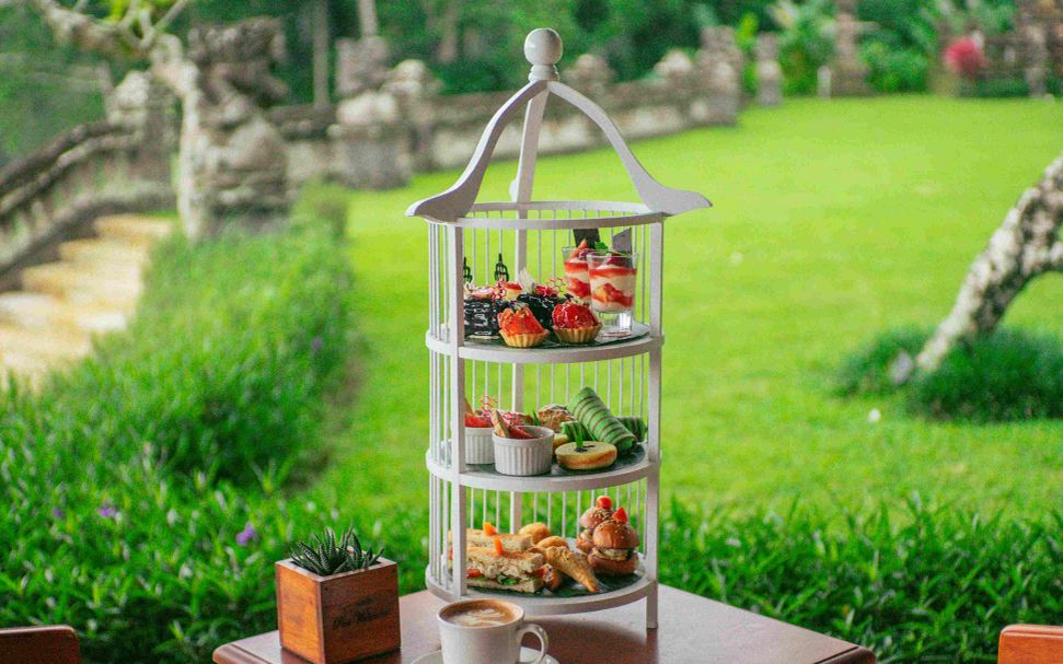 High Tea Experience at Bar - Couple