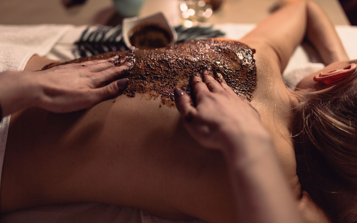 Body Scrub (60 Minutes)