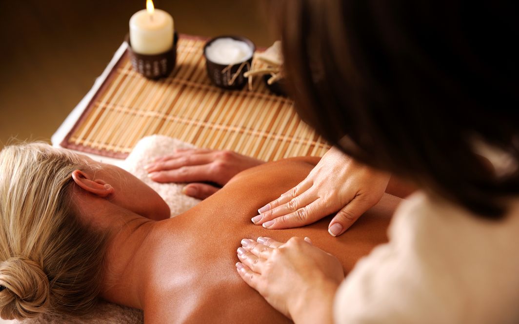 Warm Oil Massage (60 Minutes)