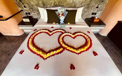 Romantic Bliss Honeymoon Package