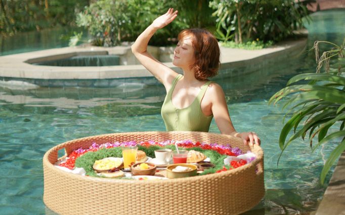 Floating Breakfast