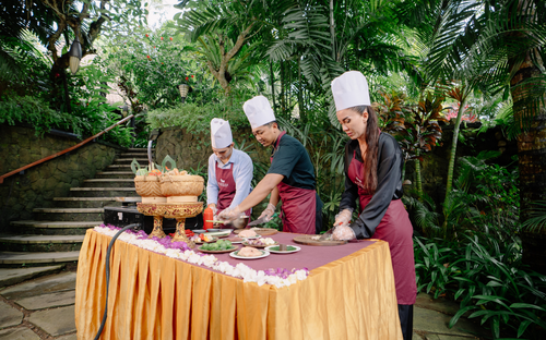 Cooking Class at Kaukau Restaurant