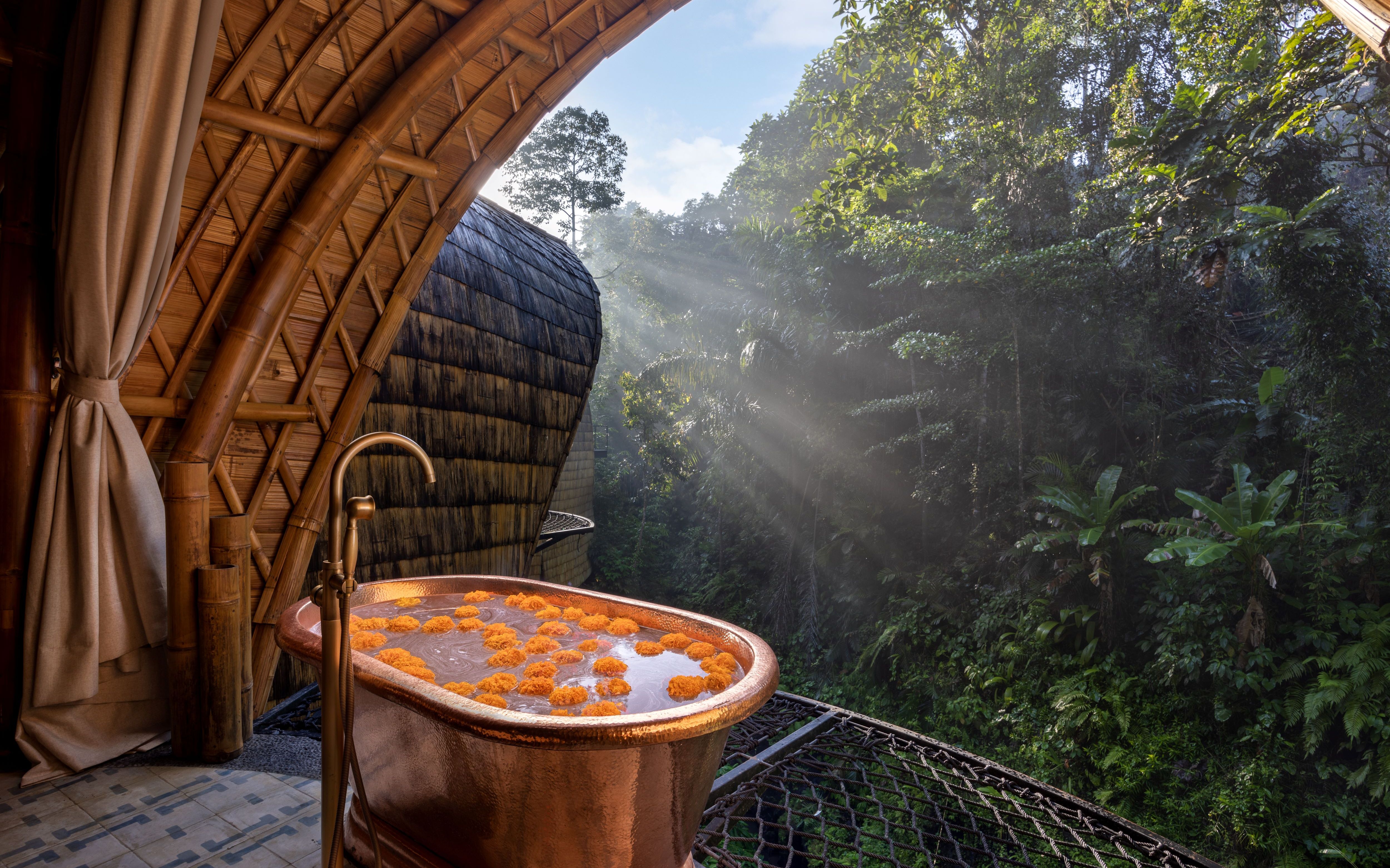 Bungkus Kerajaan - Sanna Ubud A Pramana Experience
