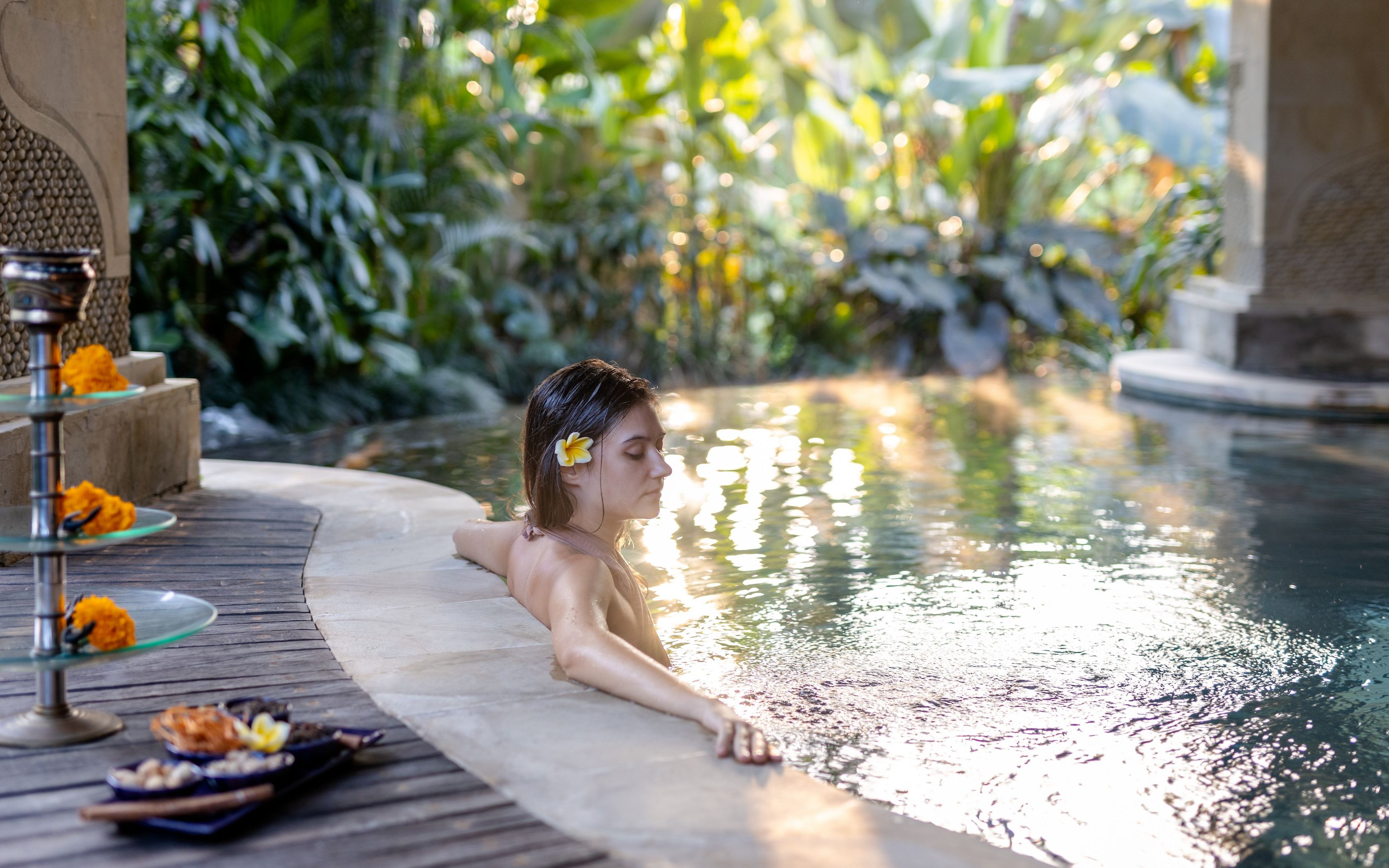 Soaked in Warm Spacious Jacuzzi to Relieve Muscle Tension - Kuwarasan A Pramana Experience