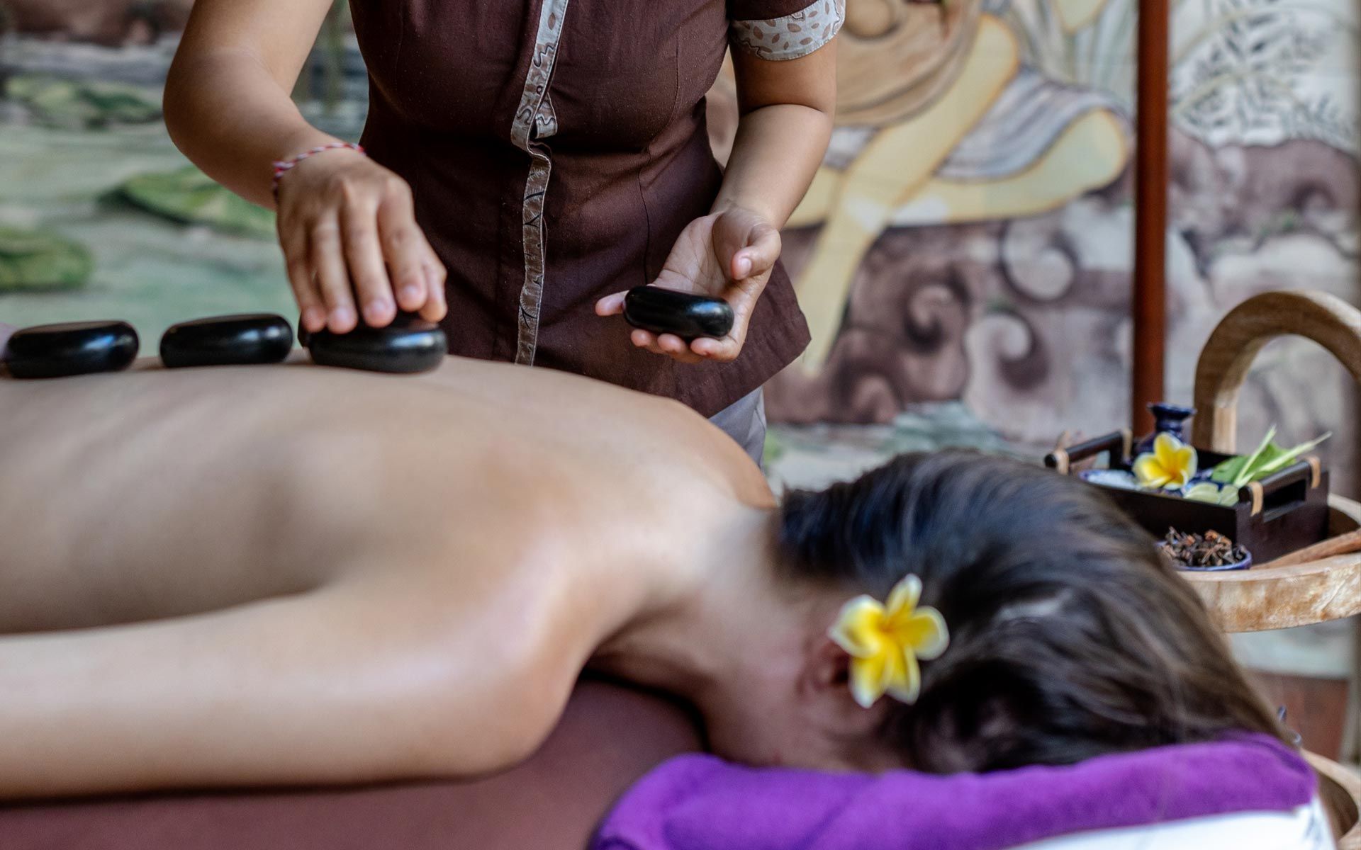 Get 10% Discount on 90 Minutes Hot Stone Massage - Kuwarasan A Pramana Experience