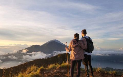 Alena Sunrise Trekking Package
