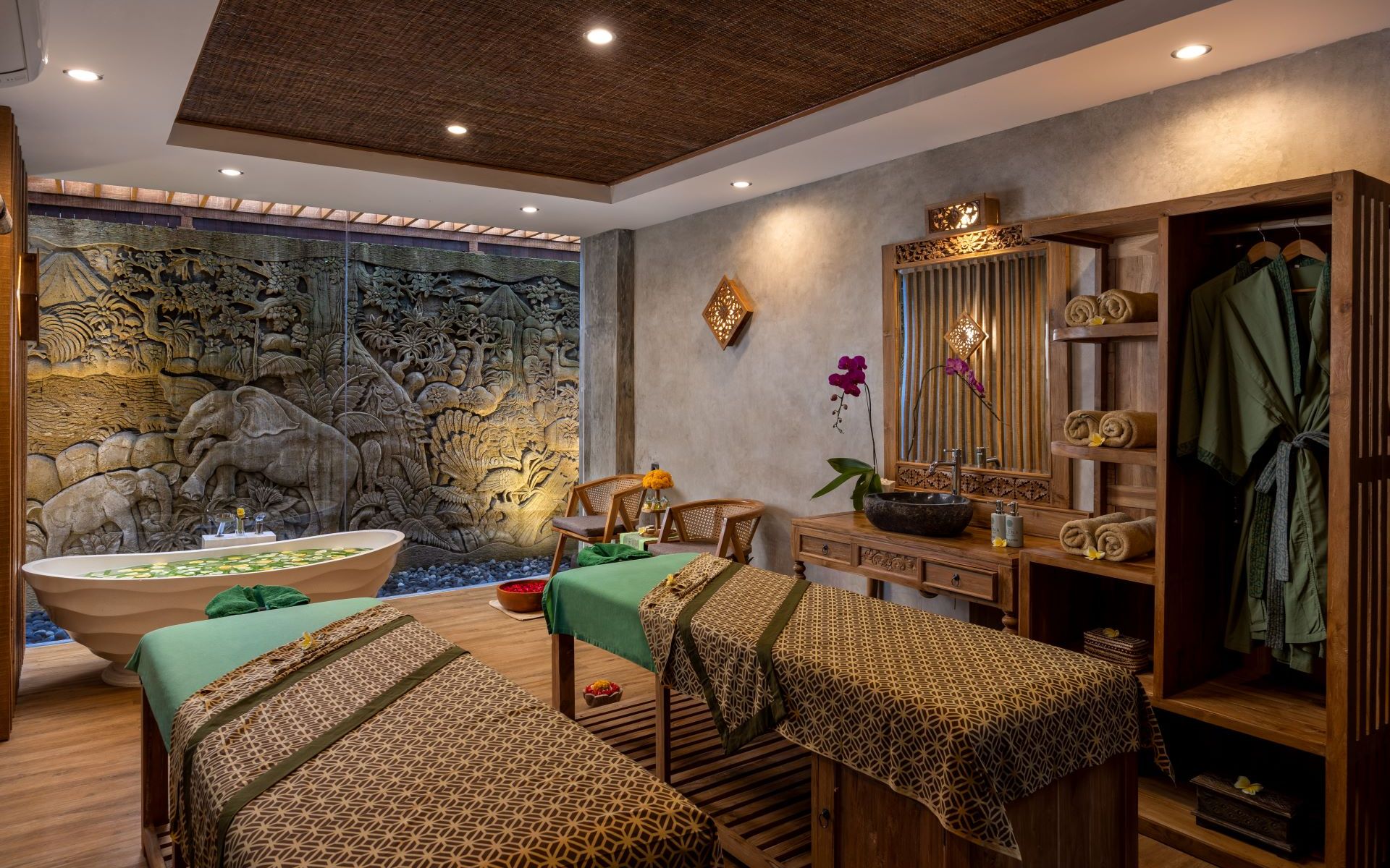 Get 15% disc for 60 Minutes Traditional Balinese Massage only for online booking - The Alena Resort A Pramana Experience