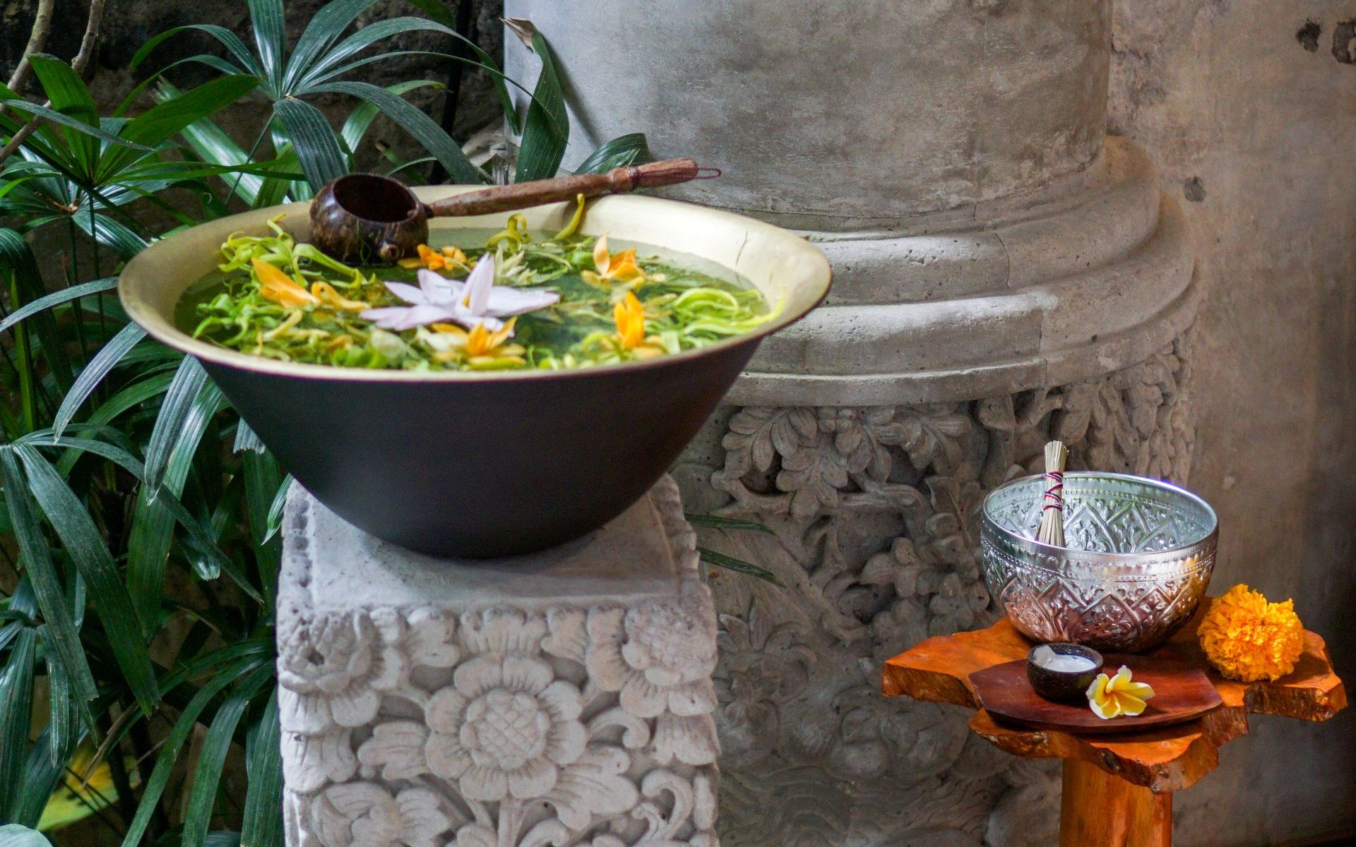 Get 20% disc for 3 Hours and 45 Minutes Ken Sulasih’s Liberation only for online booking - The Alena Resort A Pramana Experience