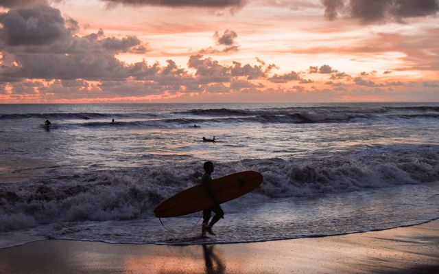 Get 5% disc for Surfing Lesson for Beginners Experience