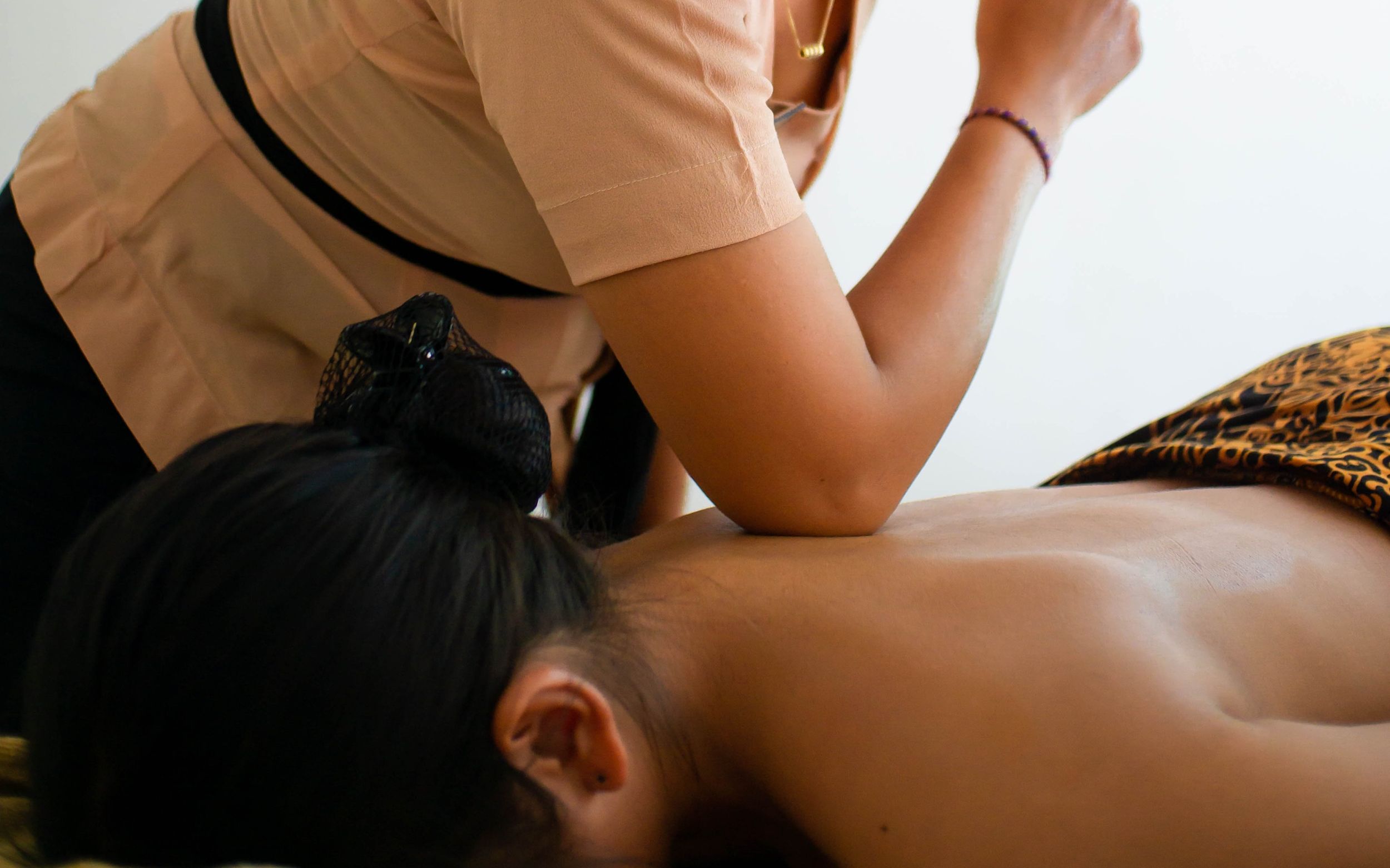 Get 10% Discount of 60 minutes Deep Tissue Massage for Online Booking only - The Sankara Suites & Villas
