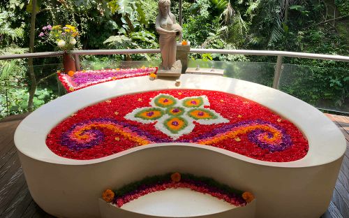 Save 15% + Complimentary bottle of red Wine  for Romantic escape pkg 150 mins for online booking