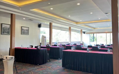 FULL DAY MEETING PACKAGE