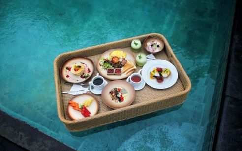 Floating Breakfast