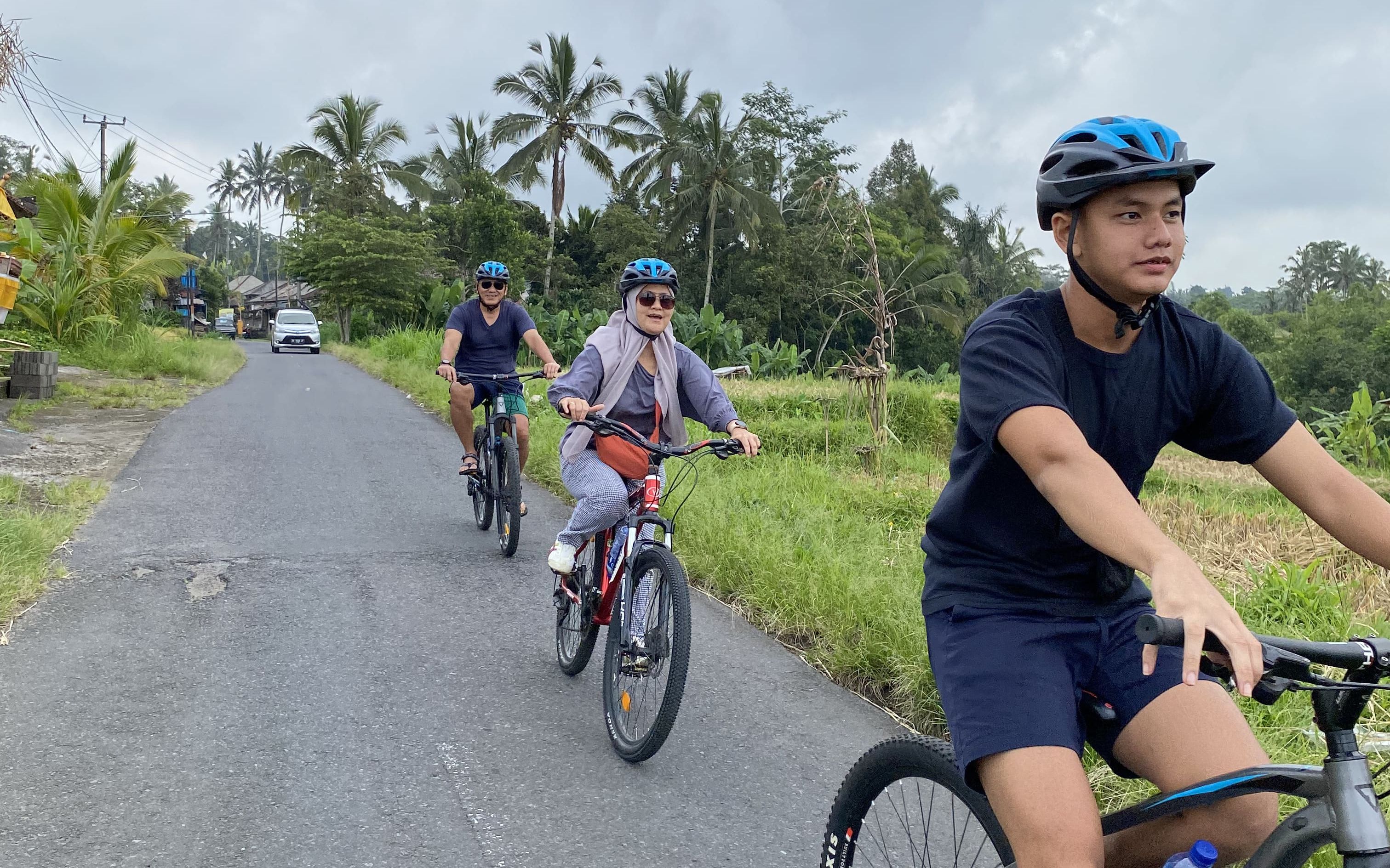 Cycling Tours - Kawi Resort
