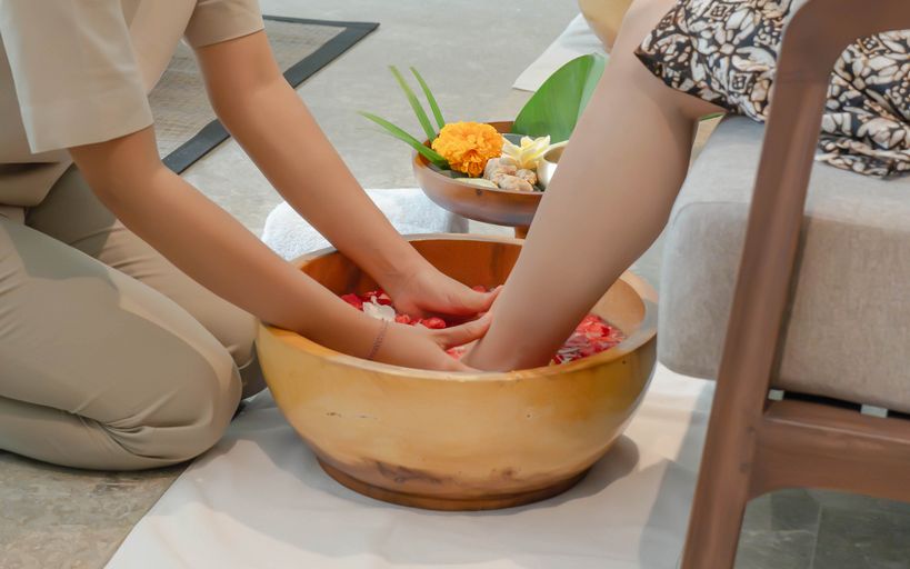 2 Hours Romantic Honeymoon SPA Package