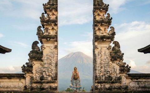 Full day tour : A Moment At The Gate of Heaven