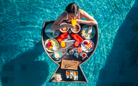 Floating Breakfast for couple - 5% off