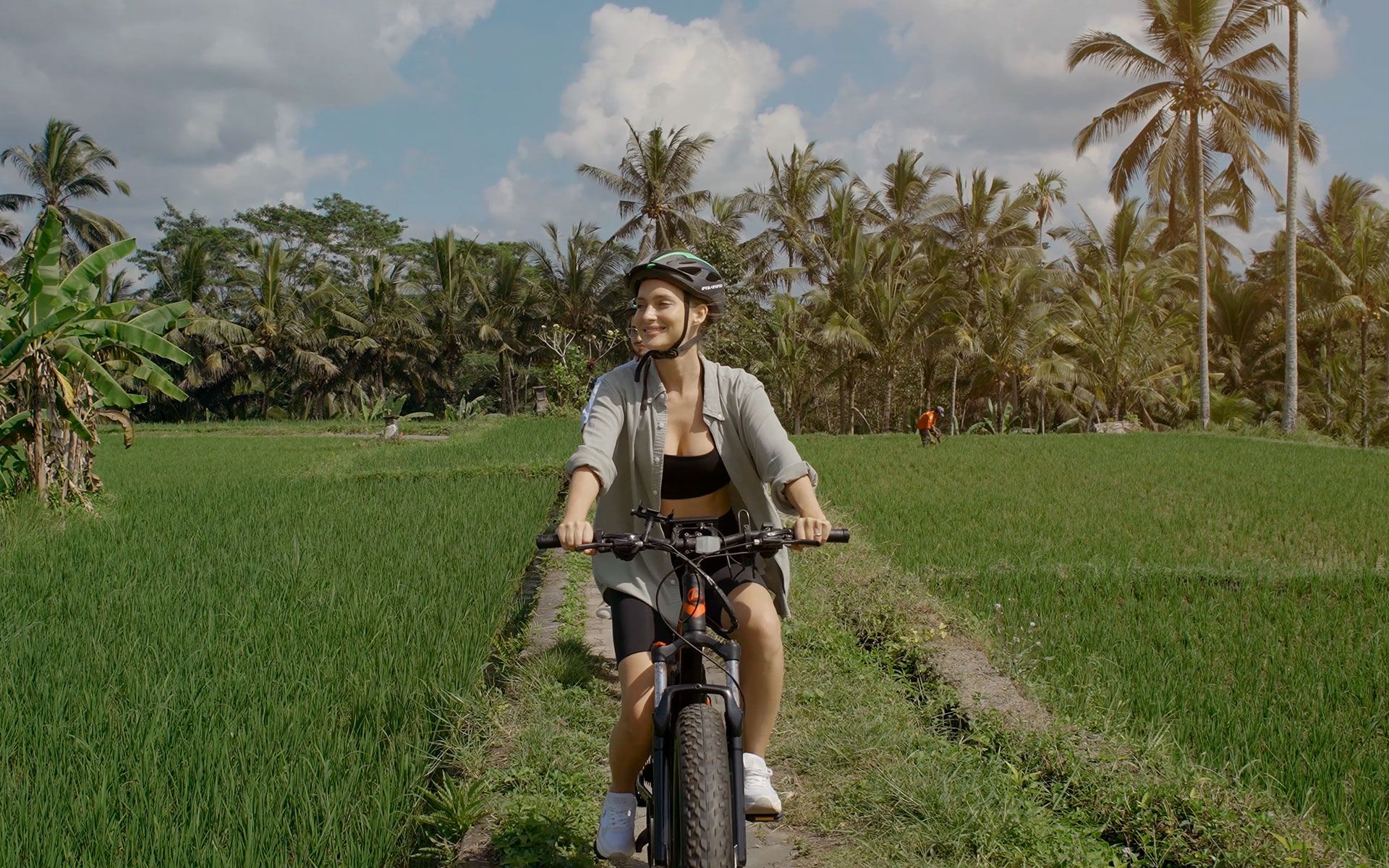 Cycle Through Beauty and Beyond (Single/Couple) - Adiwana Suweta