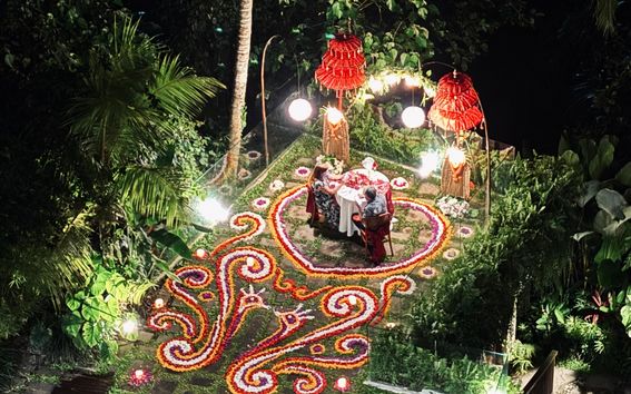 Romantic Candlelight Dinner at The Edge of The Jungle