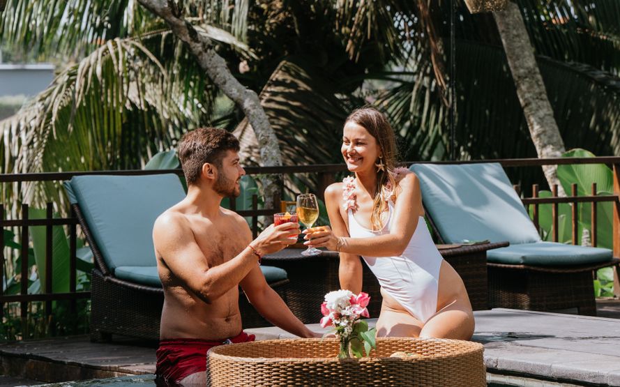 Romantic Activity - Floating Lunch