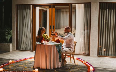 ROMANTIC ACTIVITY - INTIMATE DINNER