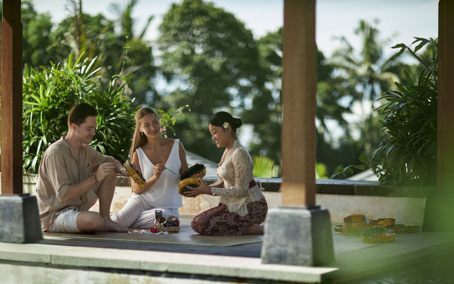 BRESELA SIGNATURE - DULANG PAINTING