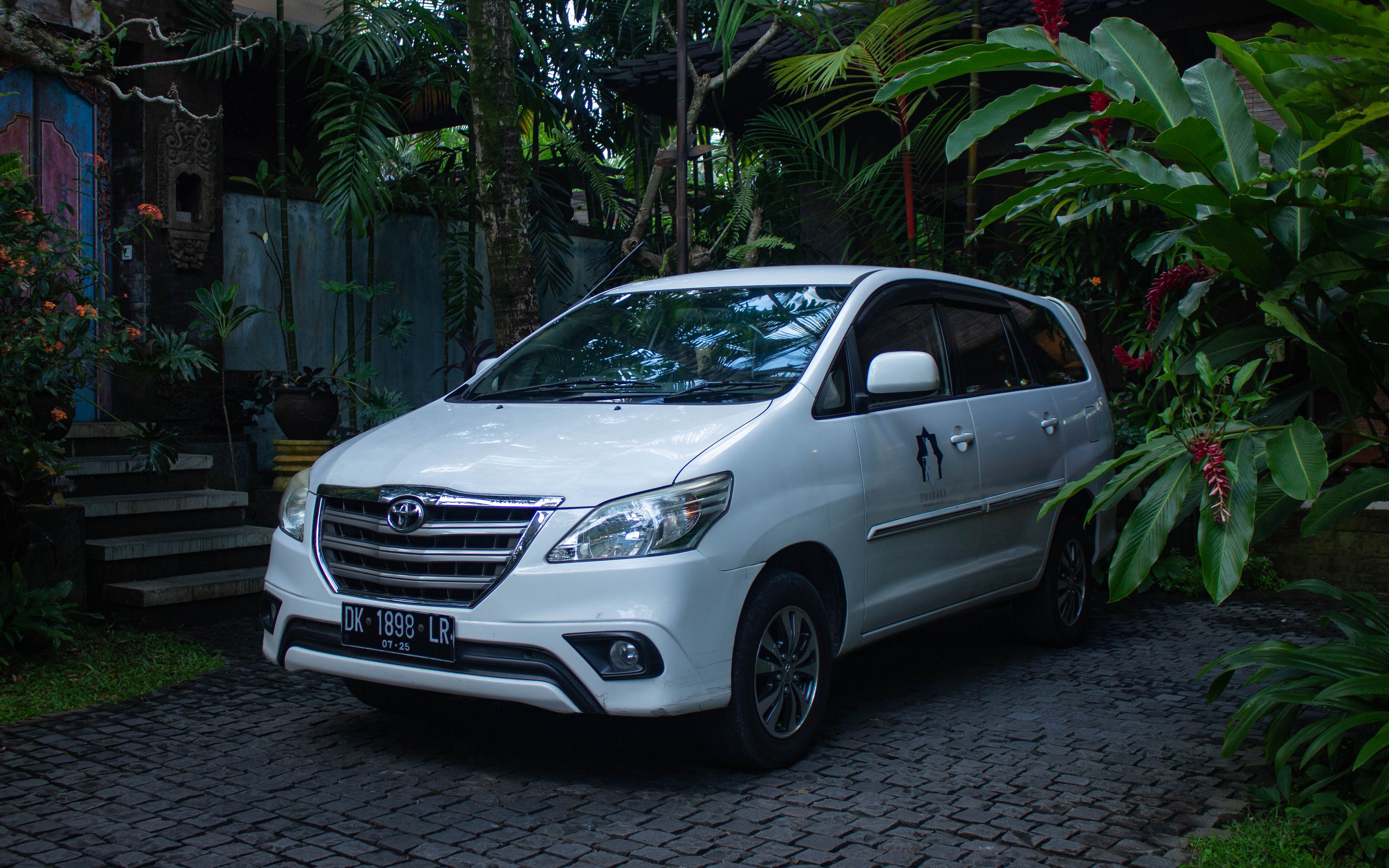 Airport Pick Up with Standard Car - Dwaraka The Royal Villas