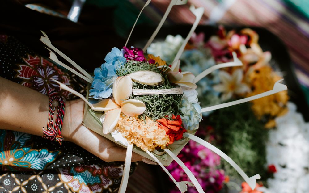 Saren Making Balinese Offering (Canang)