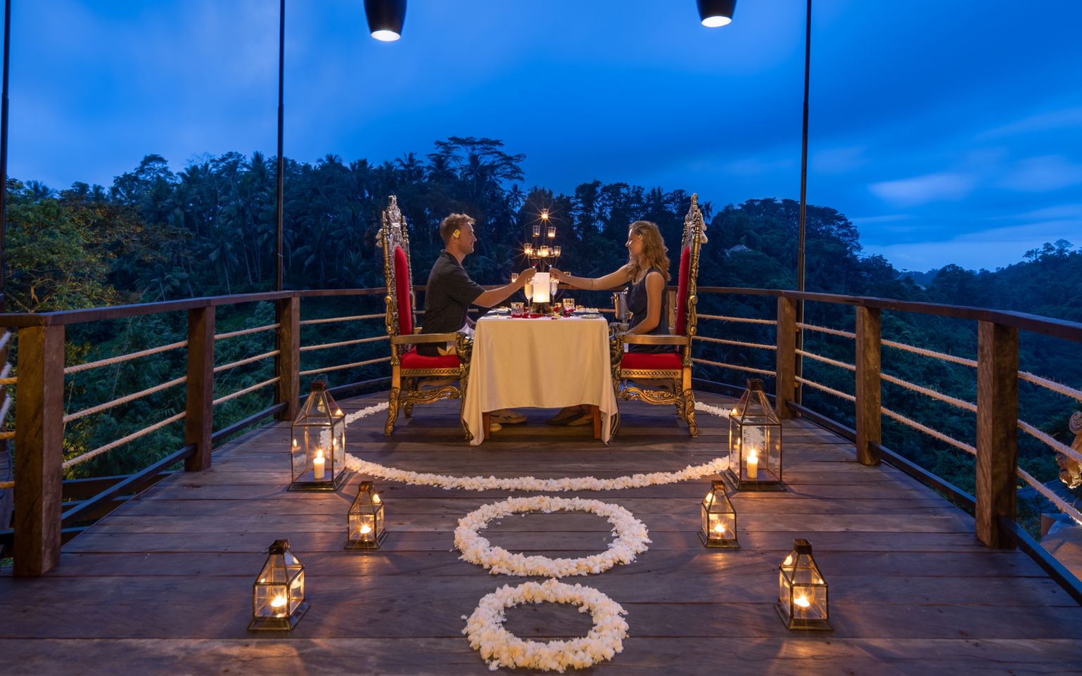 Romantic Dinner at Flying Leaf