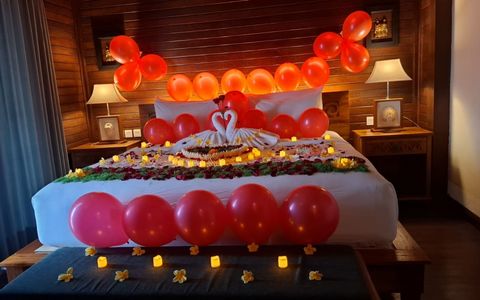 Begin Forever with a Bed of Romance