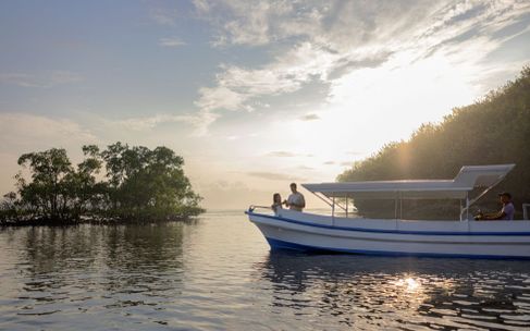 Sunrise Boat Tour – Nusa Ceningan