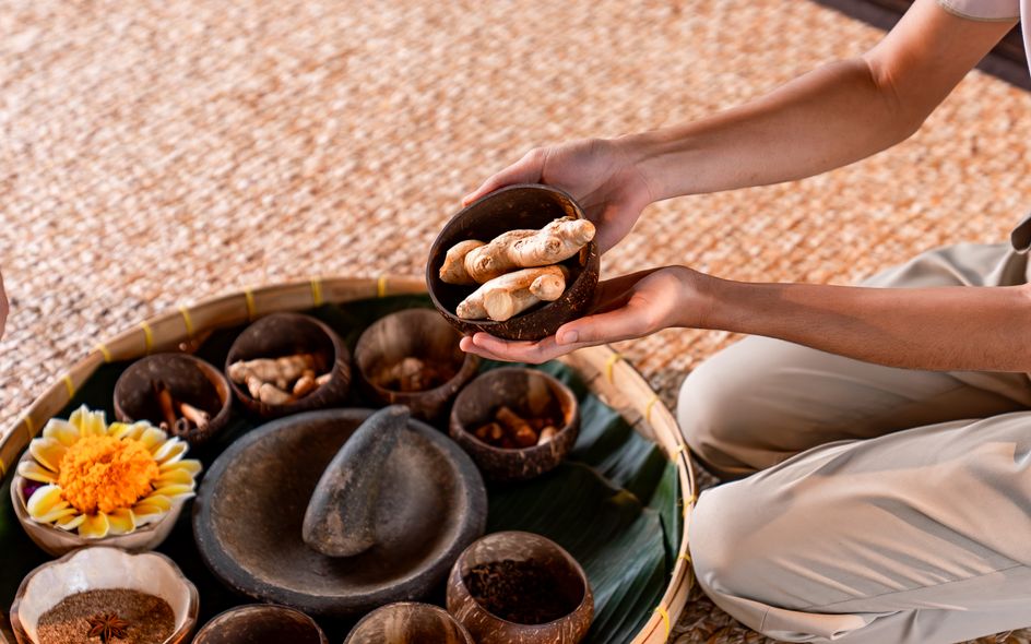 Balinese Boreh Healing Ritual - Anget Anget