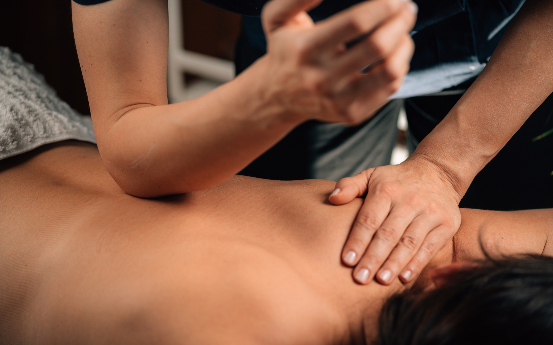 HAWAIIAN HEALING TOUCH 60 MINUTES - Metland Seva Seminyak