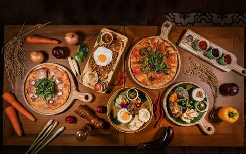 Tropical Pizza Treat