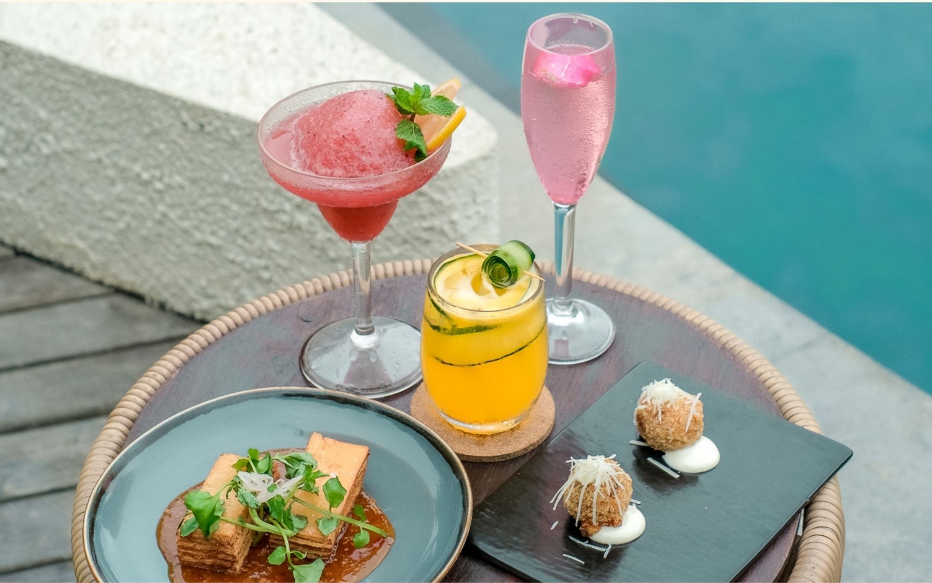 Bundle Cocktails & Cravings - Buy 2 Signature Cocktails Get 1 Free Tapas - Metland Venya Ubud