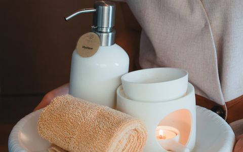 Aroma Hot Oil Massage