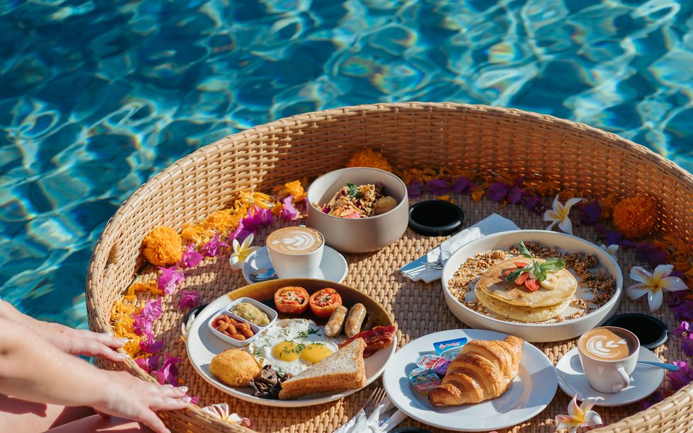Floating Breakfast