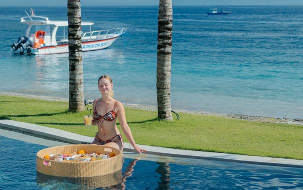 Floating Breakfast
