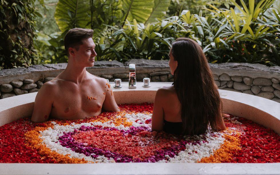 Couple Package: Balinese Lulur & Champaka Body Treatment - 120 Minutes
