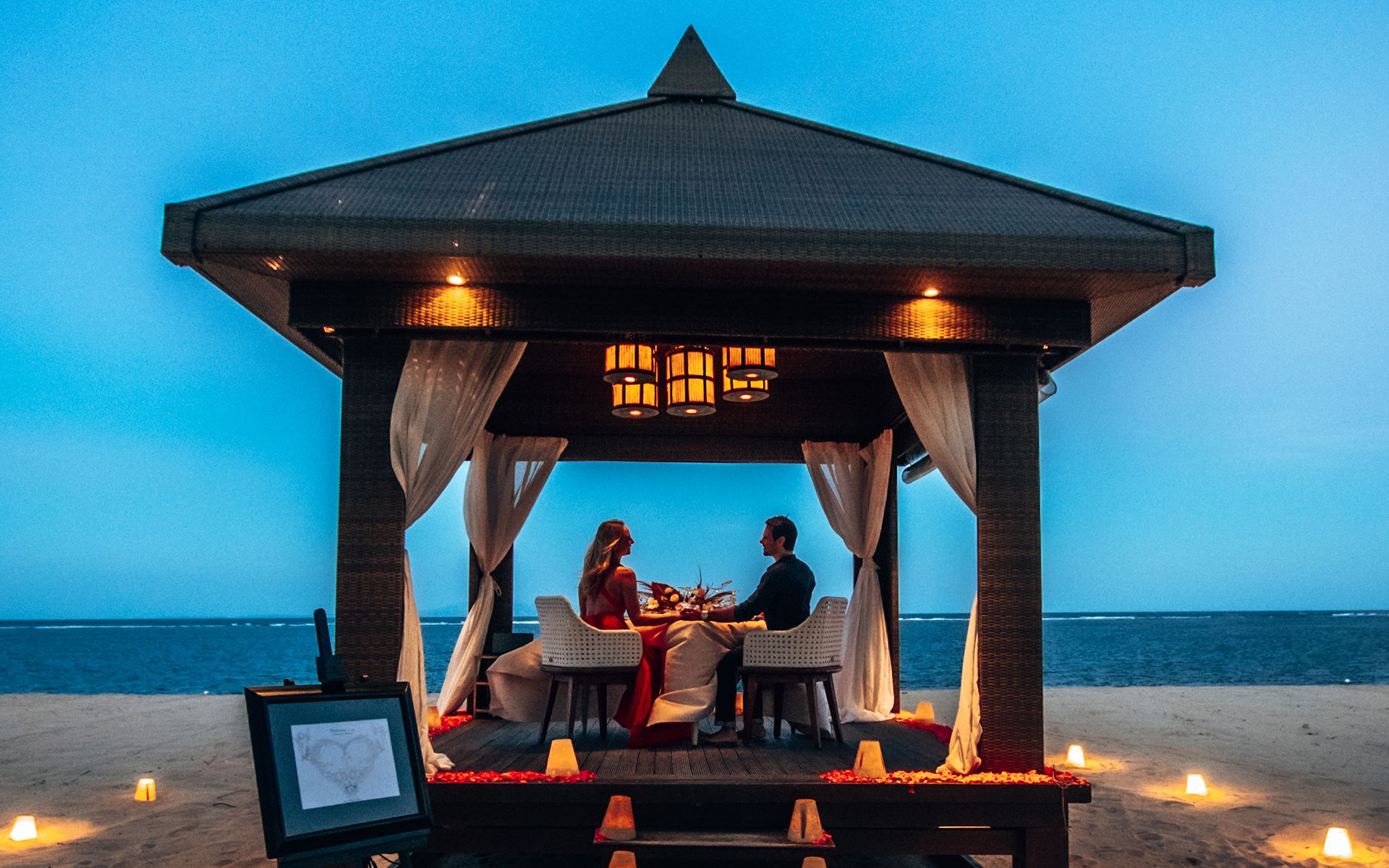 Getaway Romantic Dinner by the beach - The Royal Santrian
