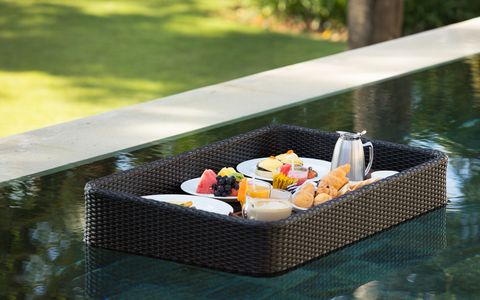 Floating Breakfast