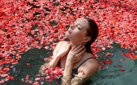 Pool Flower Decoration